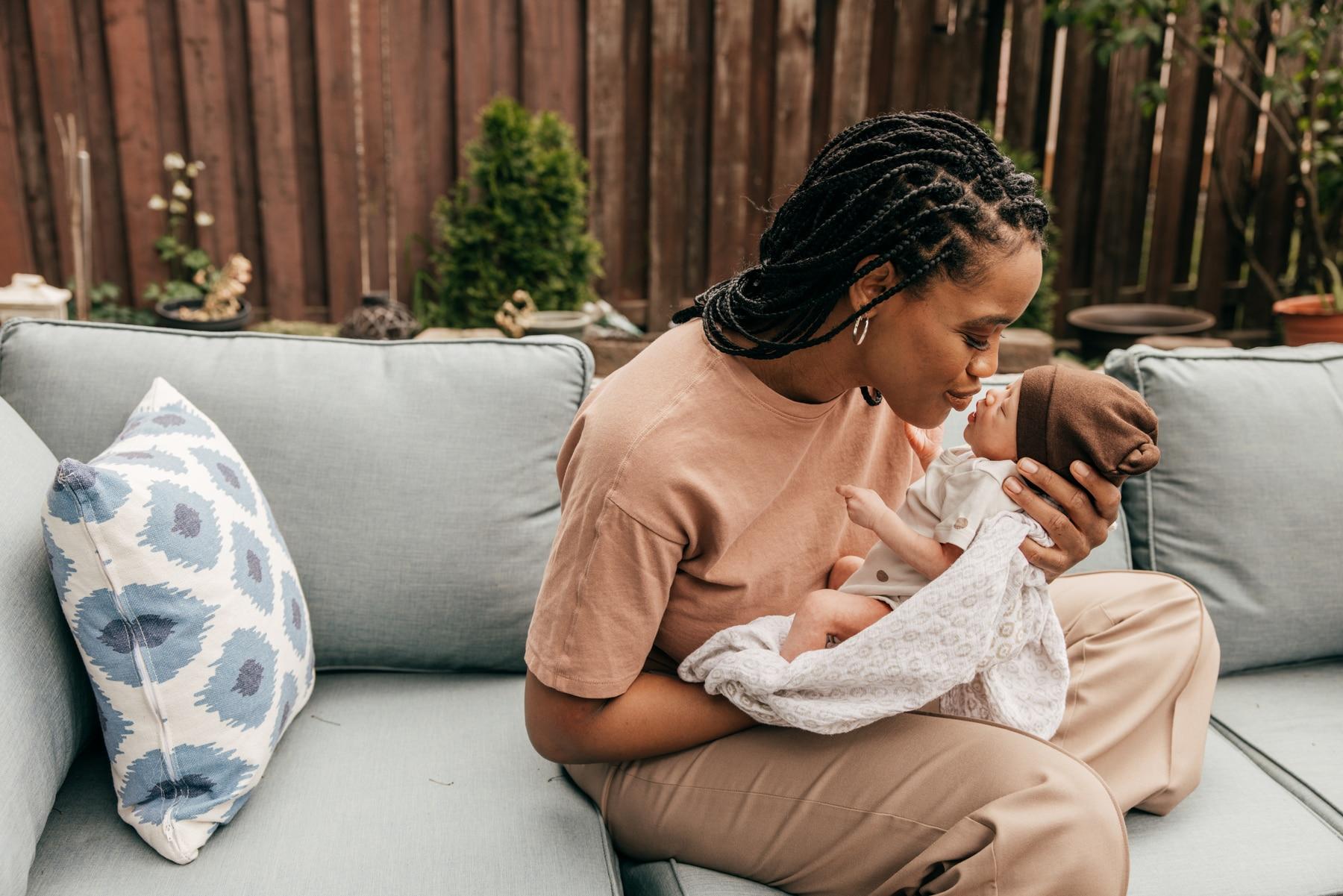 postpartum-recovery_mom-and-baby