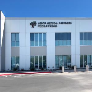 arbor-pediatrics-gilbert-az-storefront